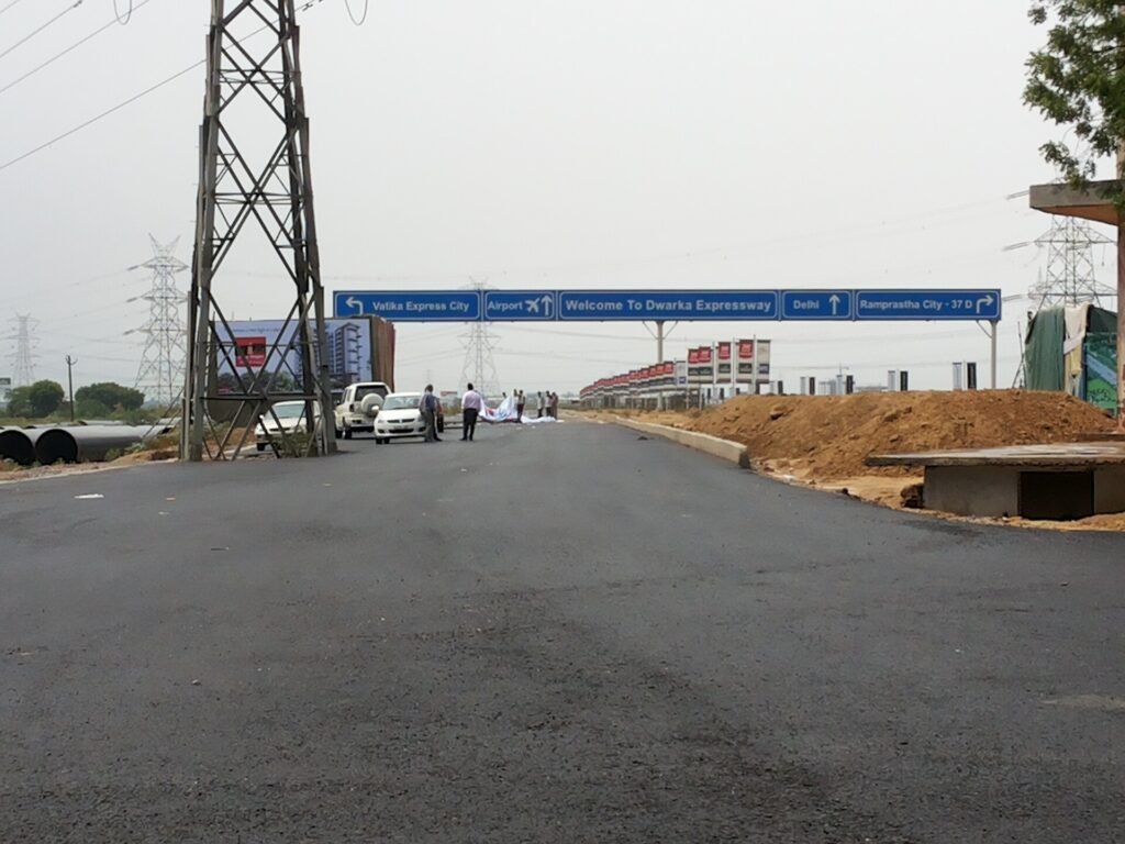 Real Dwarka Expressway view near New Gurugram plot locations
